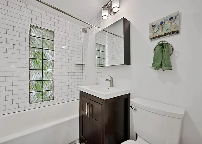 Wicker Park 6bd 4ba, Steps From Cta, Parking Incl Сasa de vacaciones *
