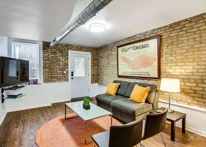 Сasa de vacaciones Wicker Park 6bd 4ba, Steps From Cta, Parking Incl *