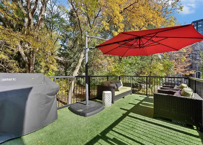 Wicker Park 6bd 4ba, Steps From Cta, Parking Incl Сasa de vacaciones *